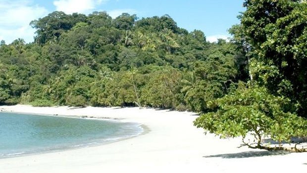 beach-honeymoon-in-costa-rica-manuel-antonio